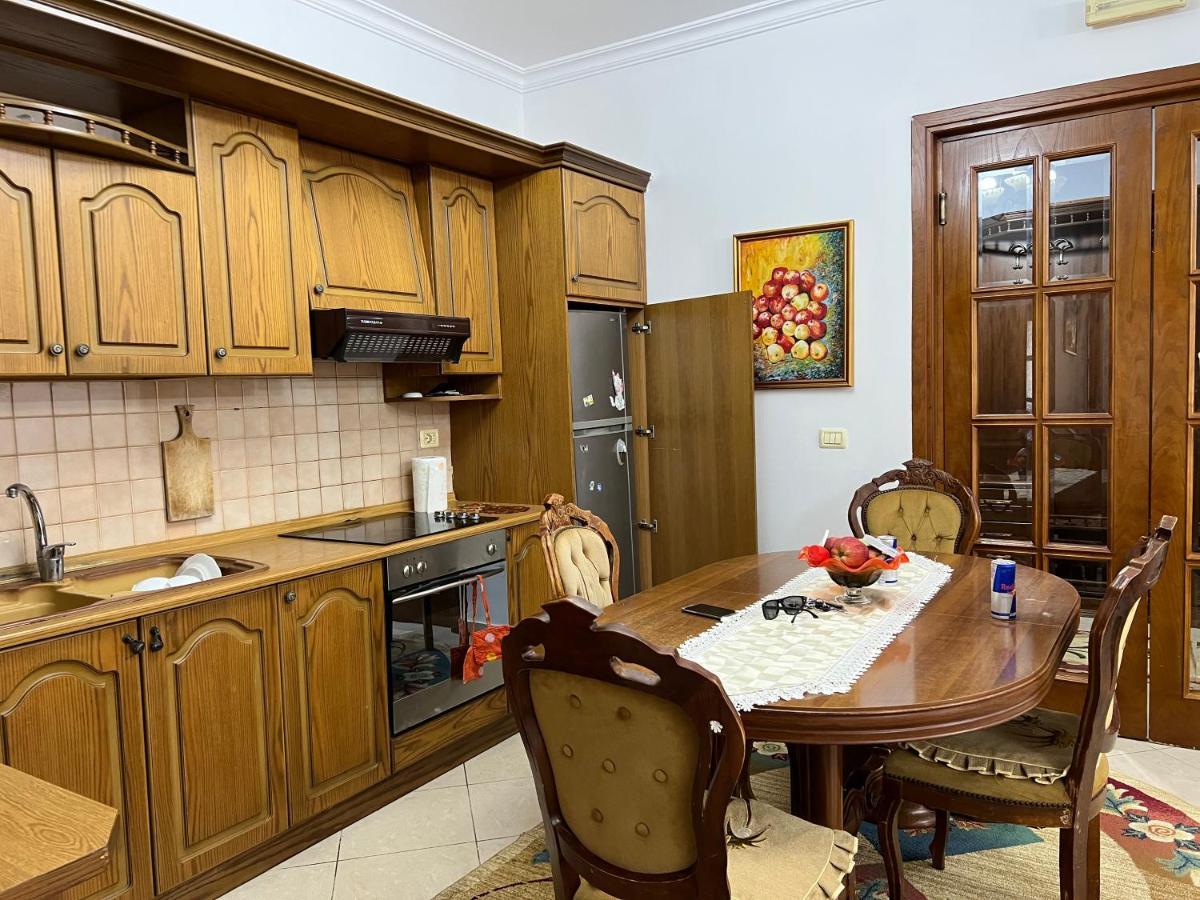 Entire Apartment Castle View Берат Екстер'єр фото