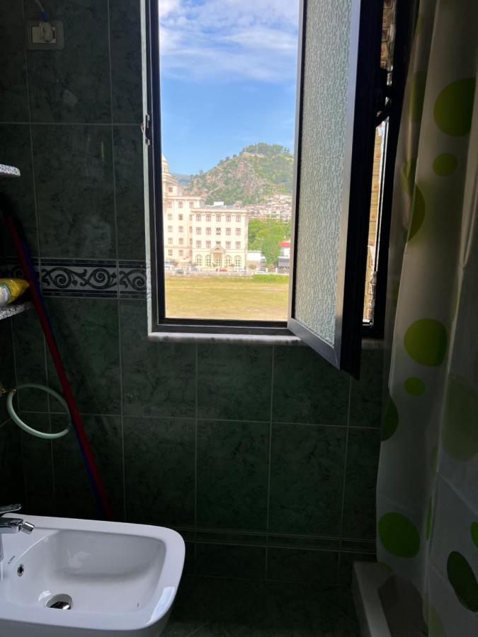 Entire Apartment Castle View Берат Екстер'єр фото