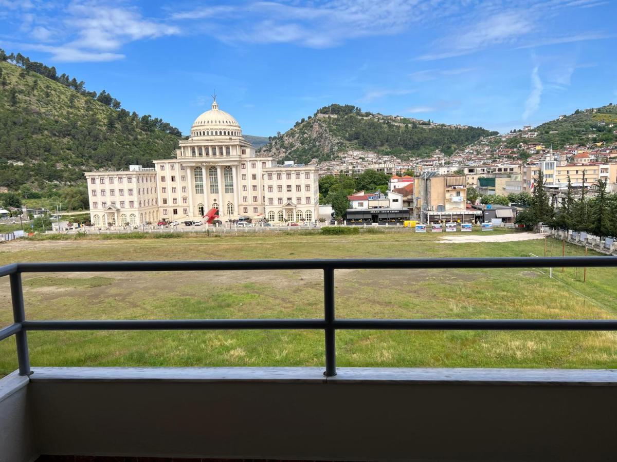 Entire Apartment Castle View Берат Екстер'єр фото