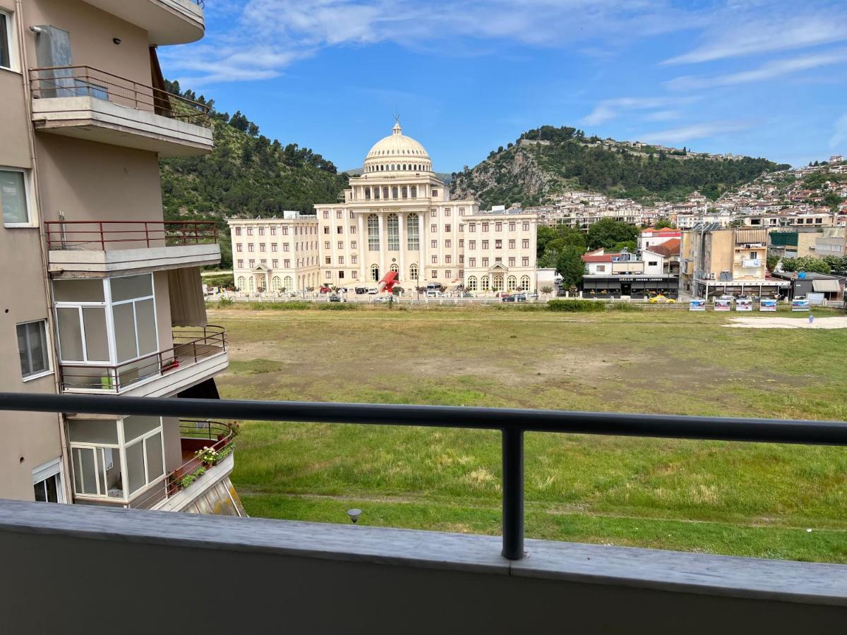 Entire Apartment Castle View Берат Екстер'єр фото